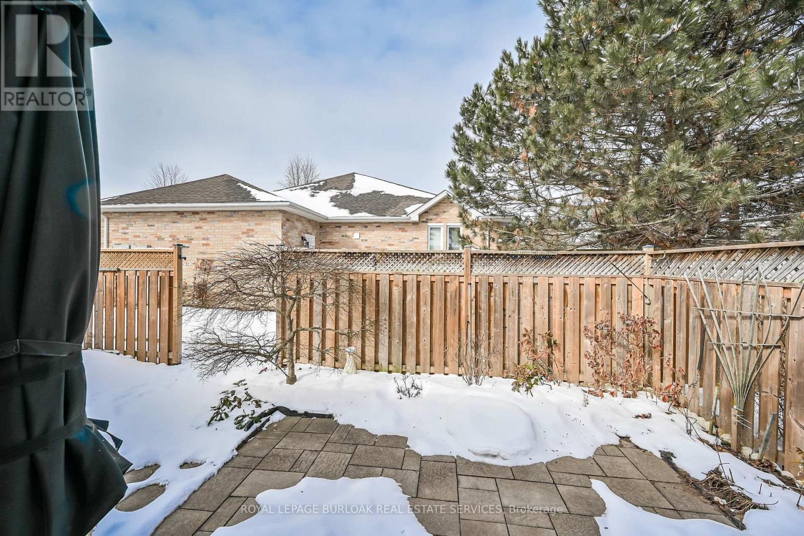 












20 TWENTYPLACE BOULEVARD

,
Hamilton,




Ontario
L0R1W0

