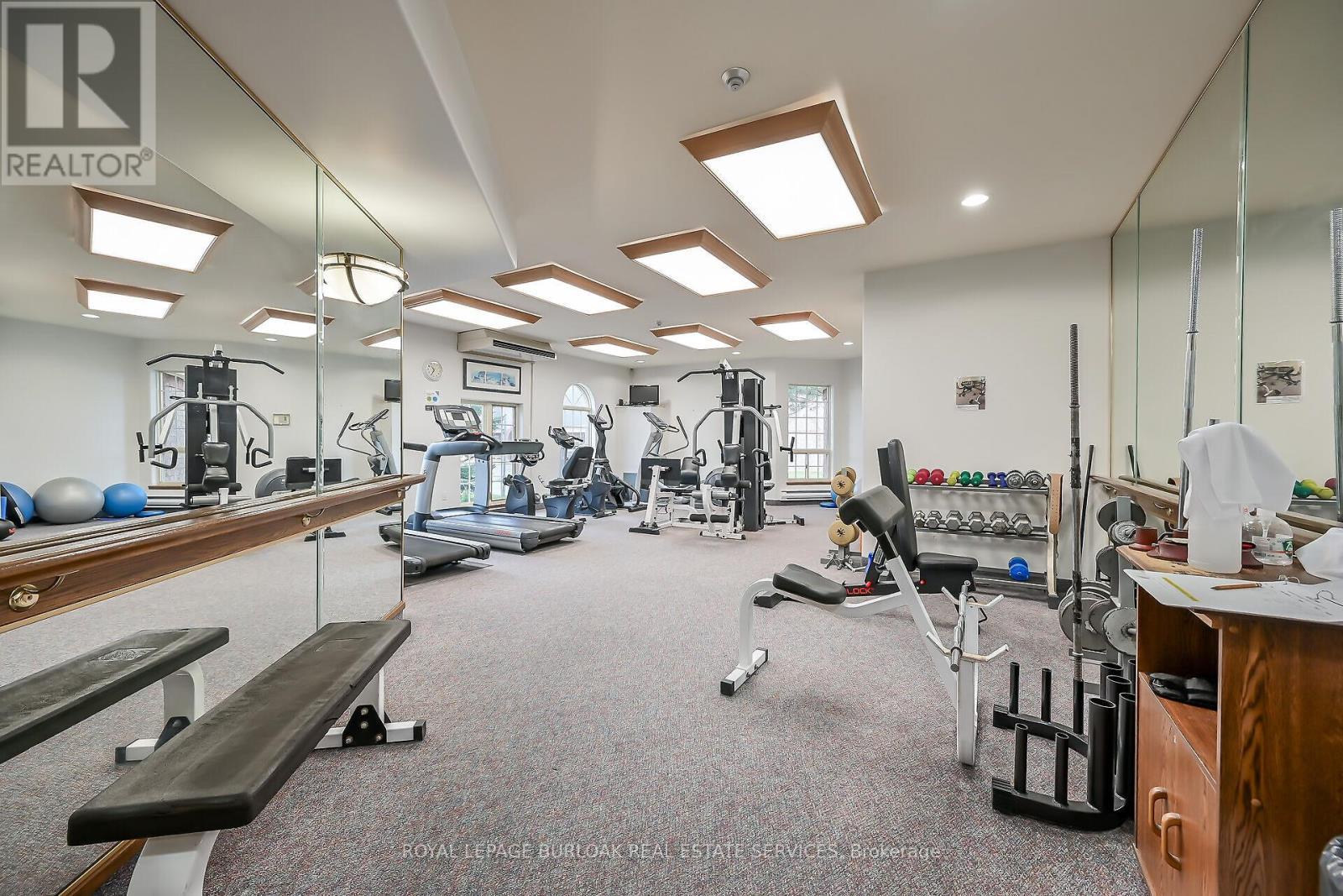 












20 TWENTYPLACE BOULEVARD

,
Hamilton,




Ontario
L0R1W0

