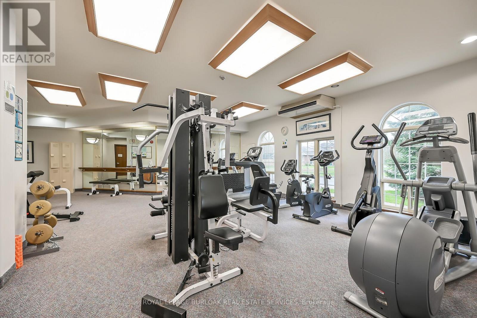












20 TWENTYPLACE BOULEVARD

,
Hamilton,




Ontario
L0R1W0

