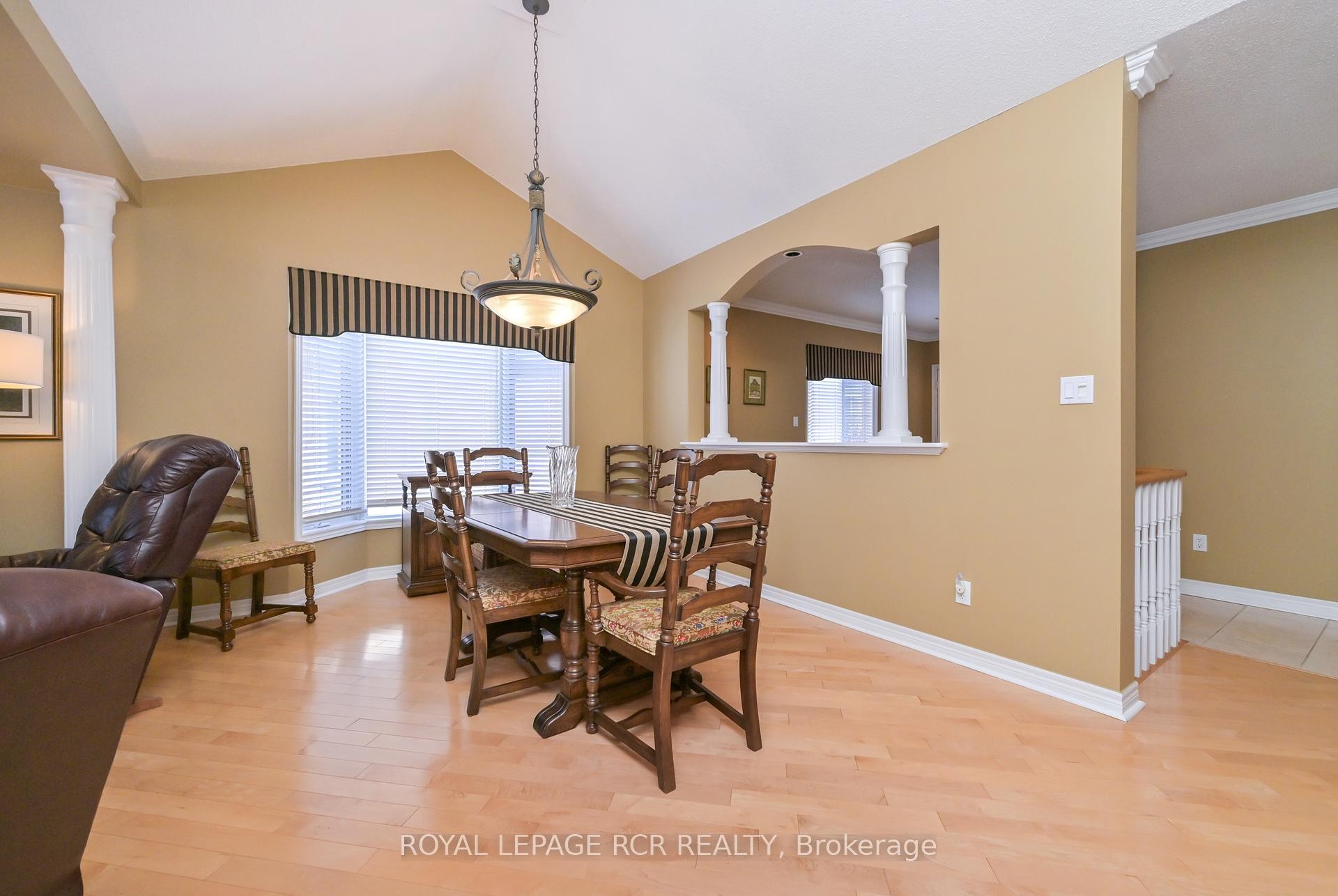 









38


Bella Vista

Trail,
New Tecumseth,




ON
L9R 2C6

