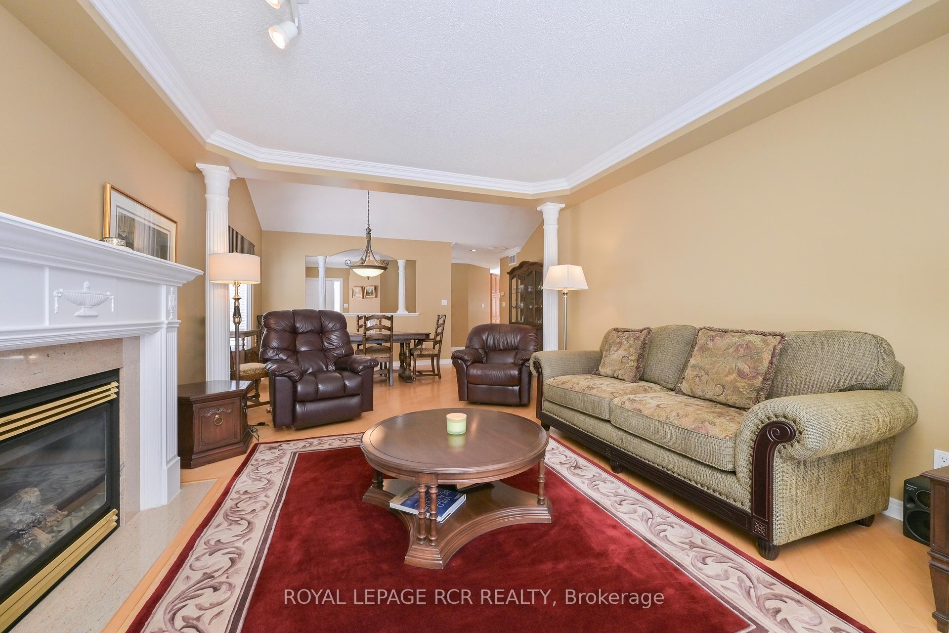 









38


Bella Vista

Trail,
New Tecumseth,




ON
L9R 2C6

