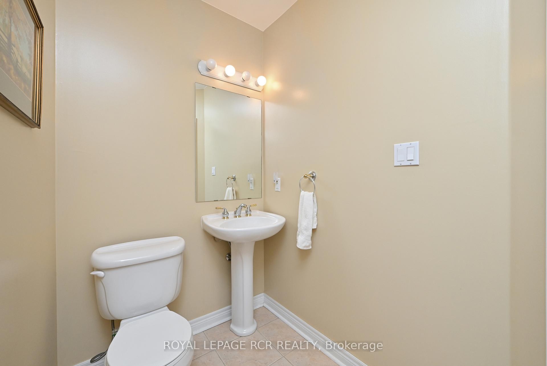 









38


Bella Vista

Trail,
New Tecumseth,




ON
L9R 2C6

