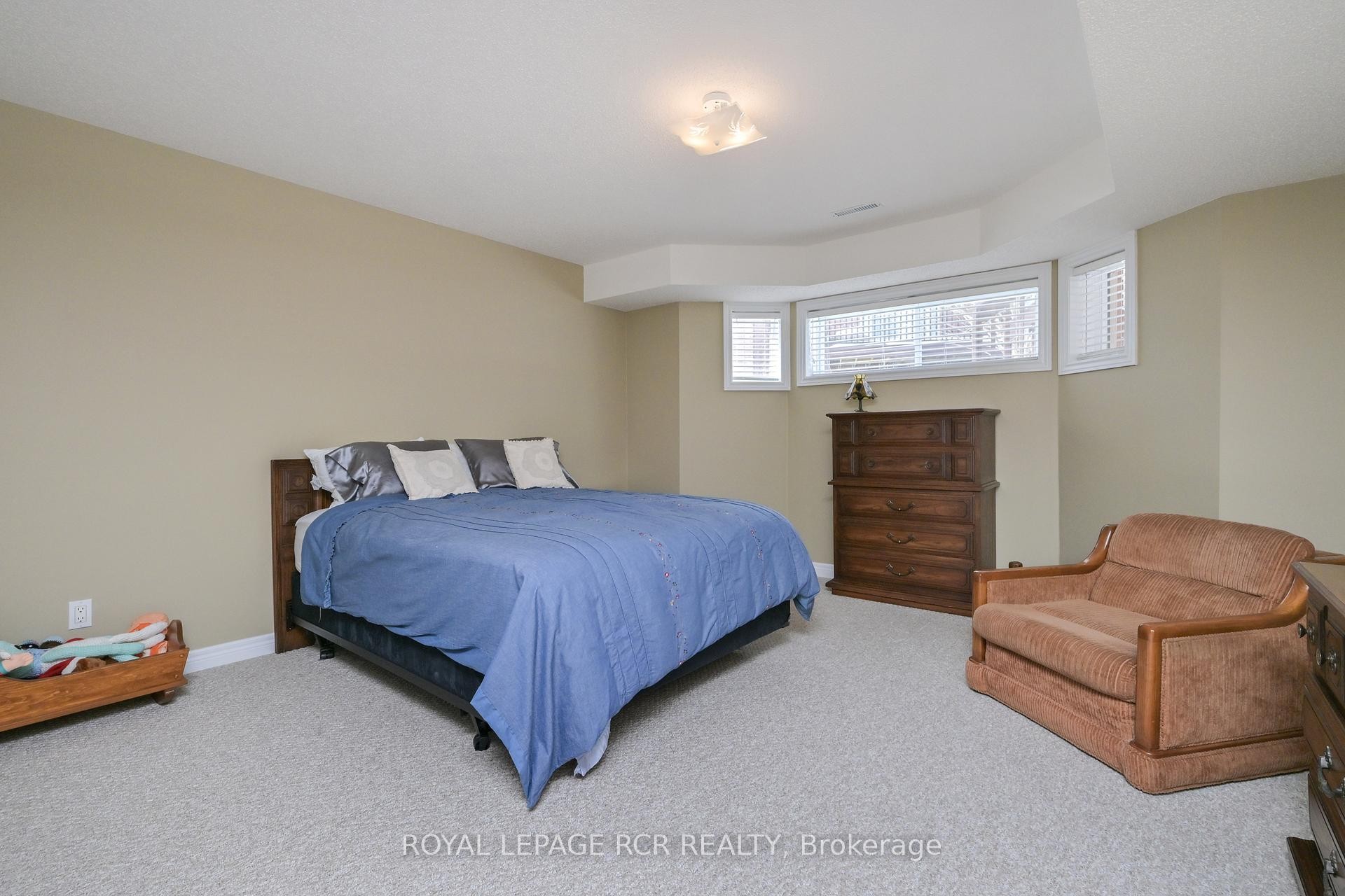 









38


Bella Vista

Trail,
New Tecumseth,




ON
L9R 2C6

