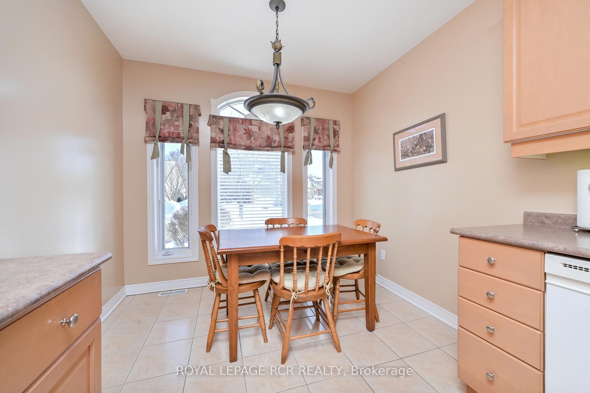 









38


Bella Vista

Trail,
New Tecumseth,




ON
L9R 2C6

