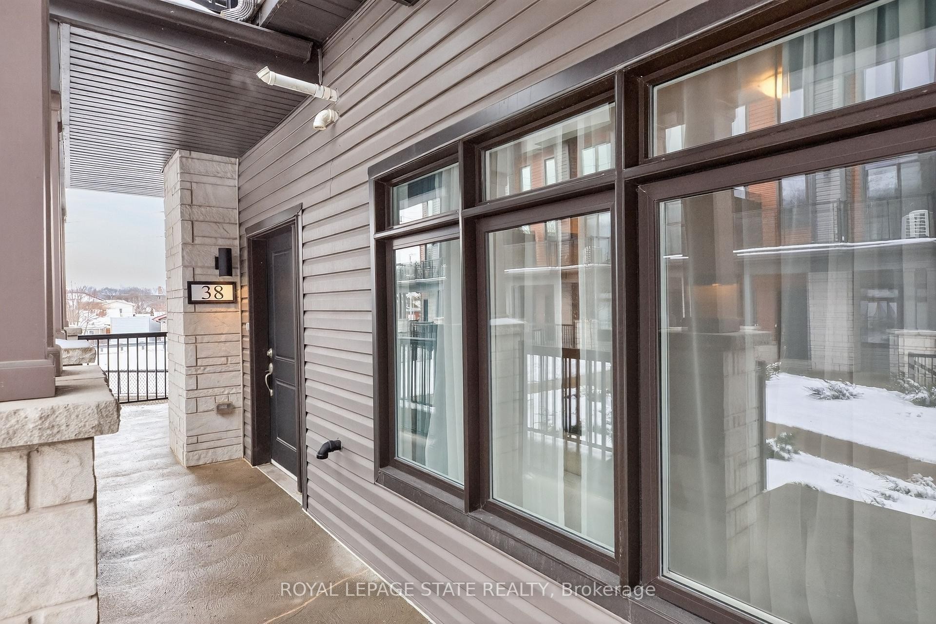 









2


Willow

Street, 38,
Brant,




ON
N3L 0K7

