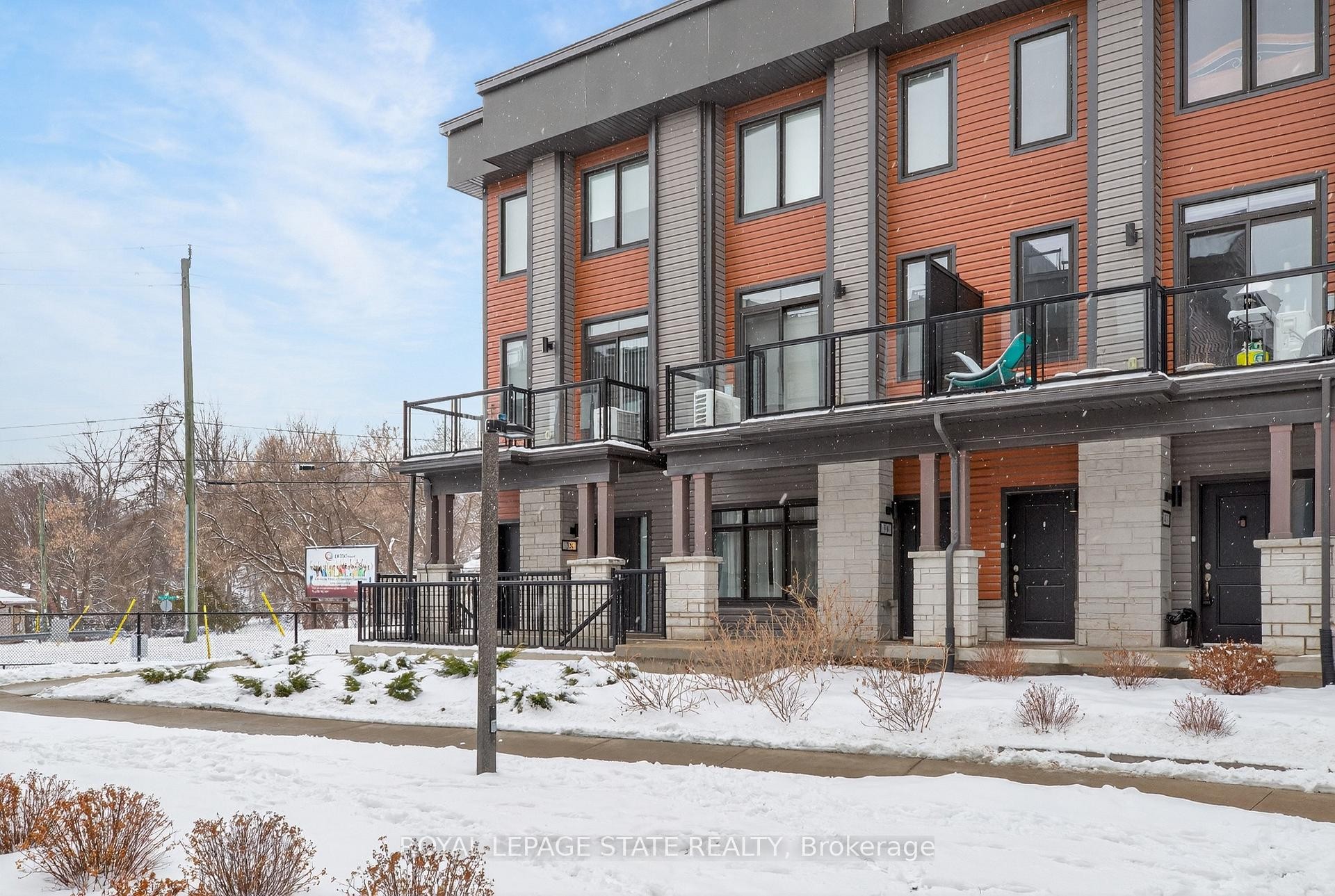 









2


Willow

Street, 38,
Brant,




ON
N3L 0K7

