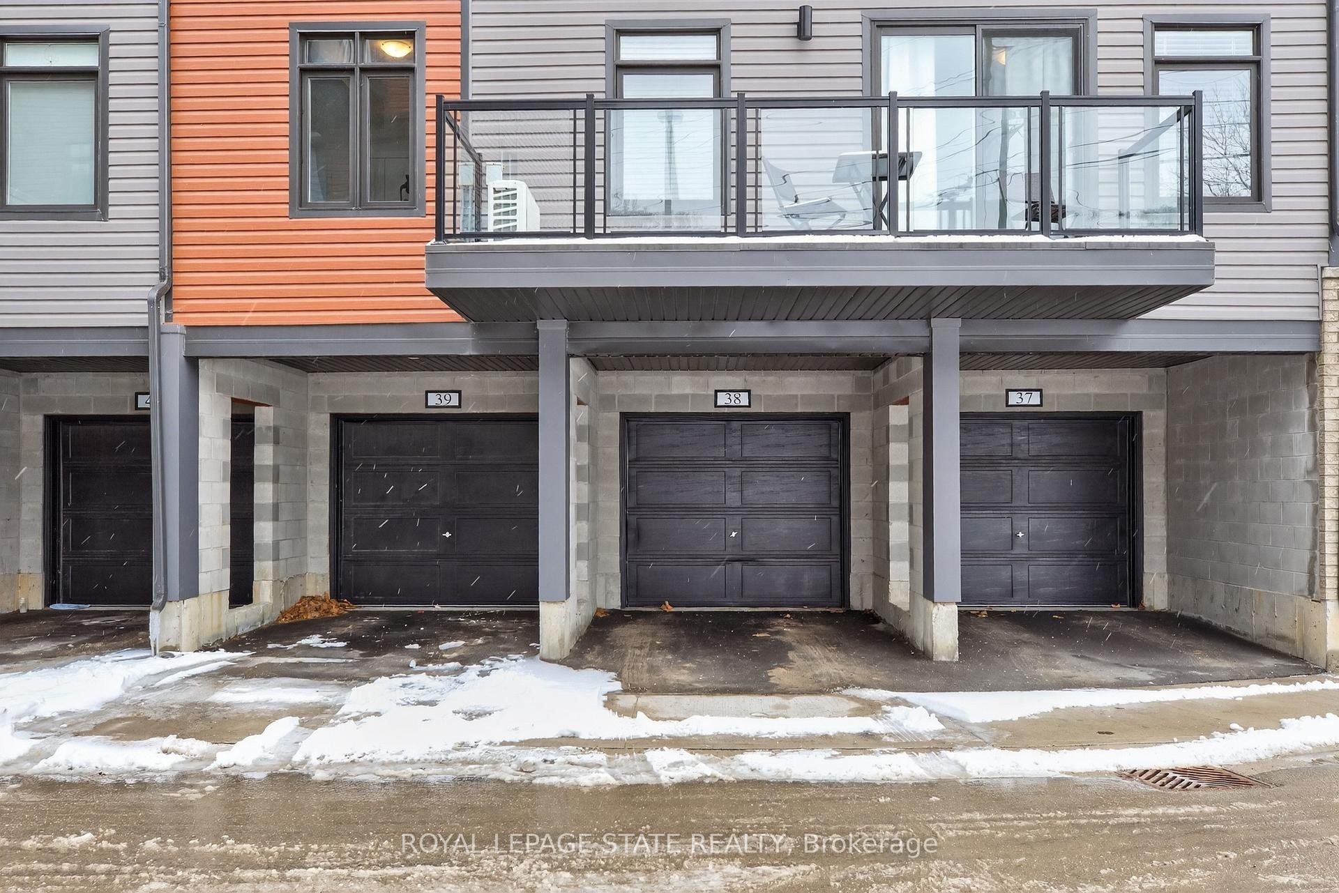 









2


Willow

Street, 38,
Brant,




ON
N3L 0K7

