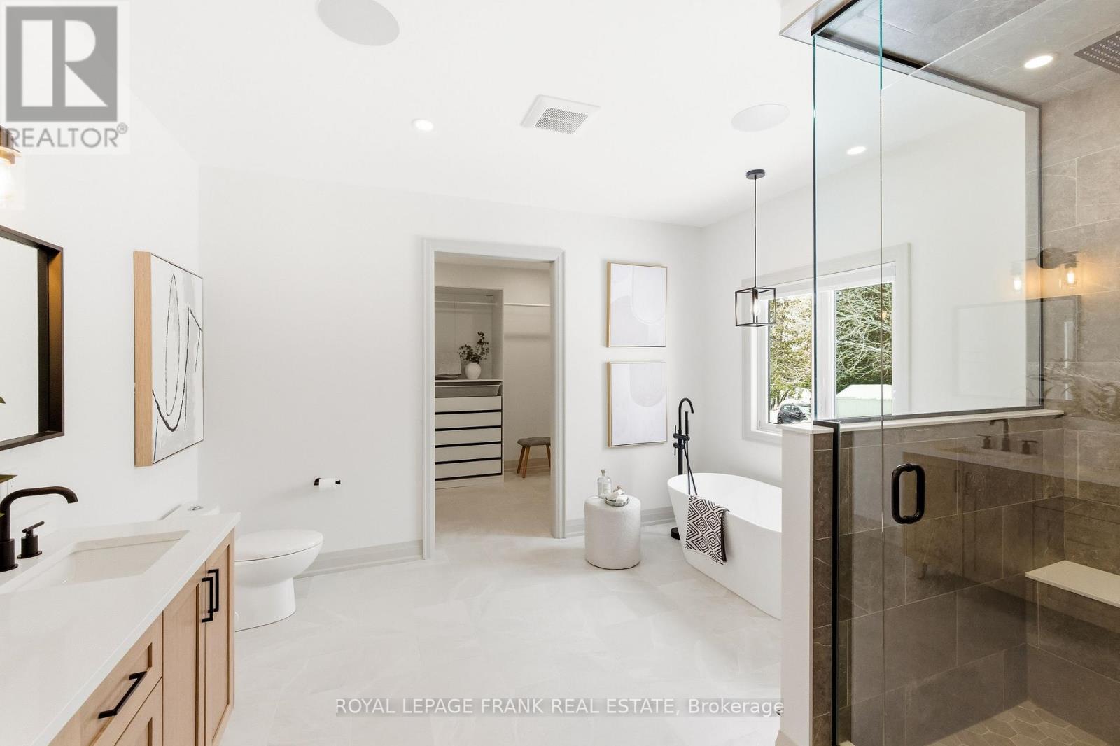 












362 CARNEGIE BEACH ROAD

,
Scugog (Port Perry),




Ontario
L9L1B6

