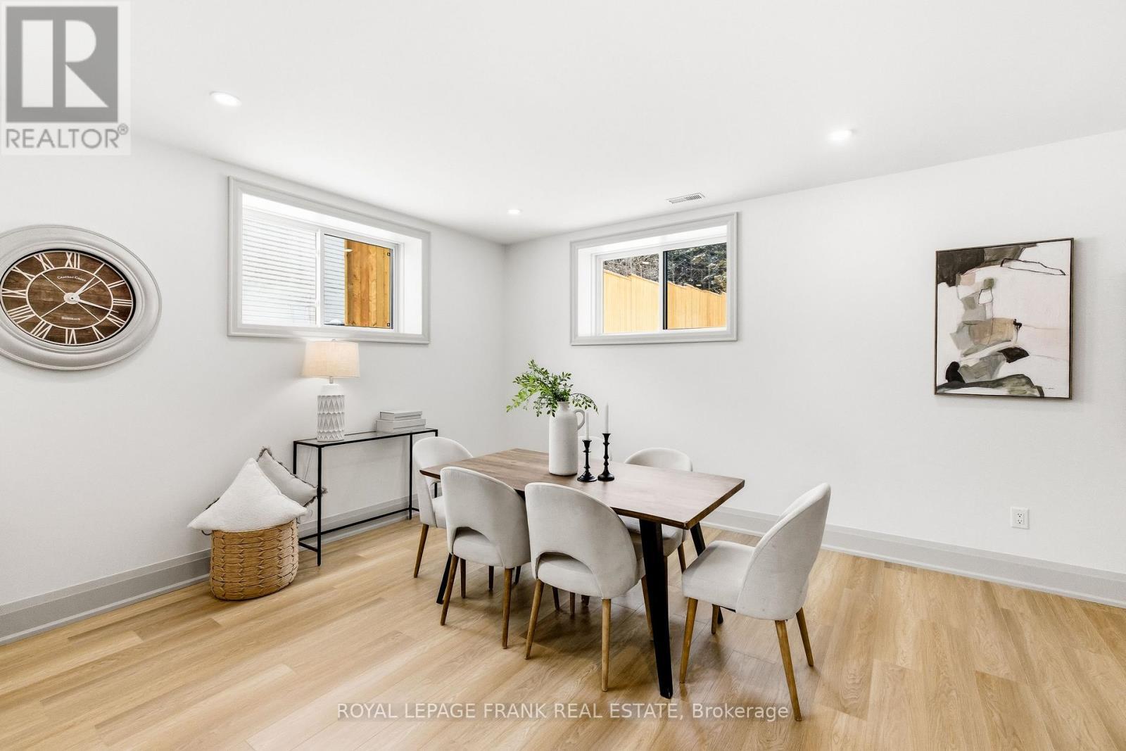 












362 CARNEGIE BEACH ROAD

,
Scugog (Port Perry),




Ontario
L9L1B6

