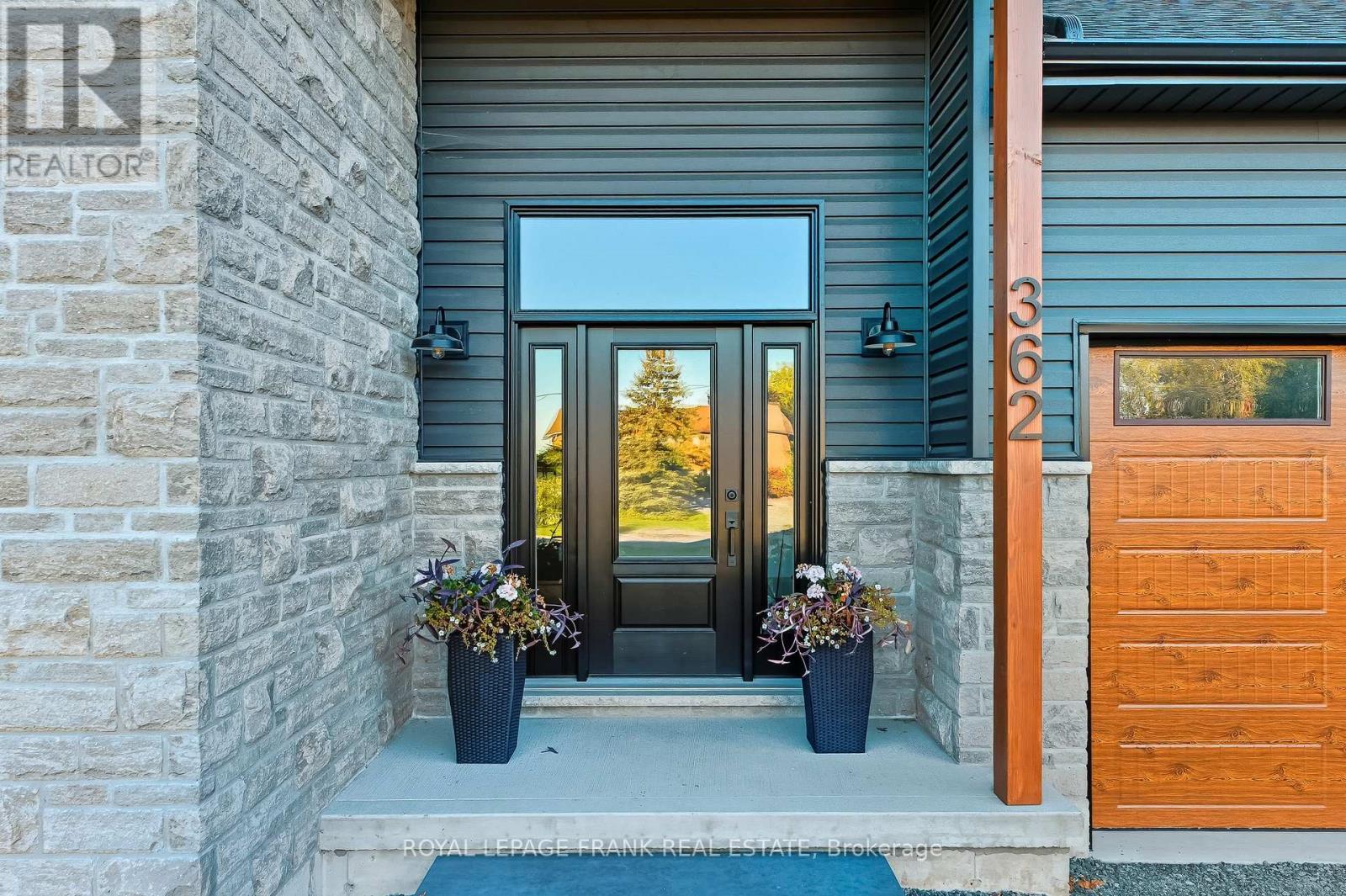 












362 CARNEGIE BEACH ROAD

,
Scugog (Port Perry),




Ontario
L9L1B6

