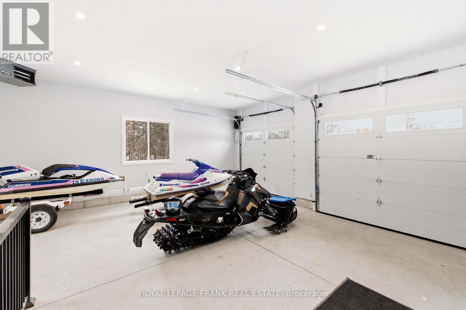 












362 CARNEGIE BEACH ROAD

,
Scugog (Port Perry),




Ontario
L9L1B6

