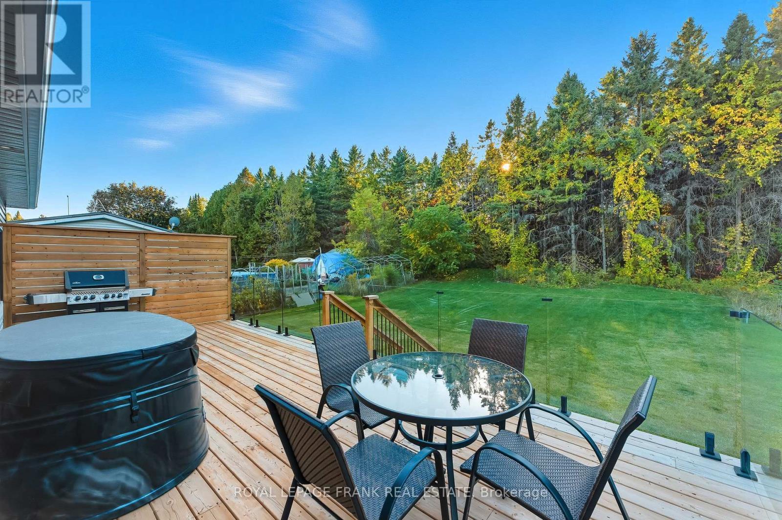 












362 CARNEGIE BEACH ROAD

,
Scugog (Port Perry),




Ontario
L9L1B6

