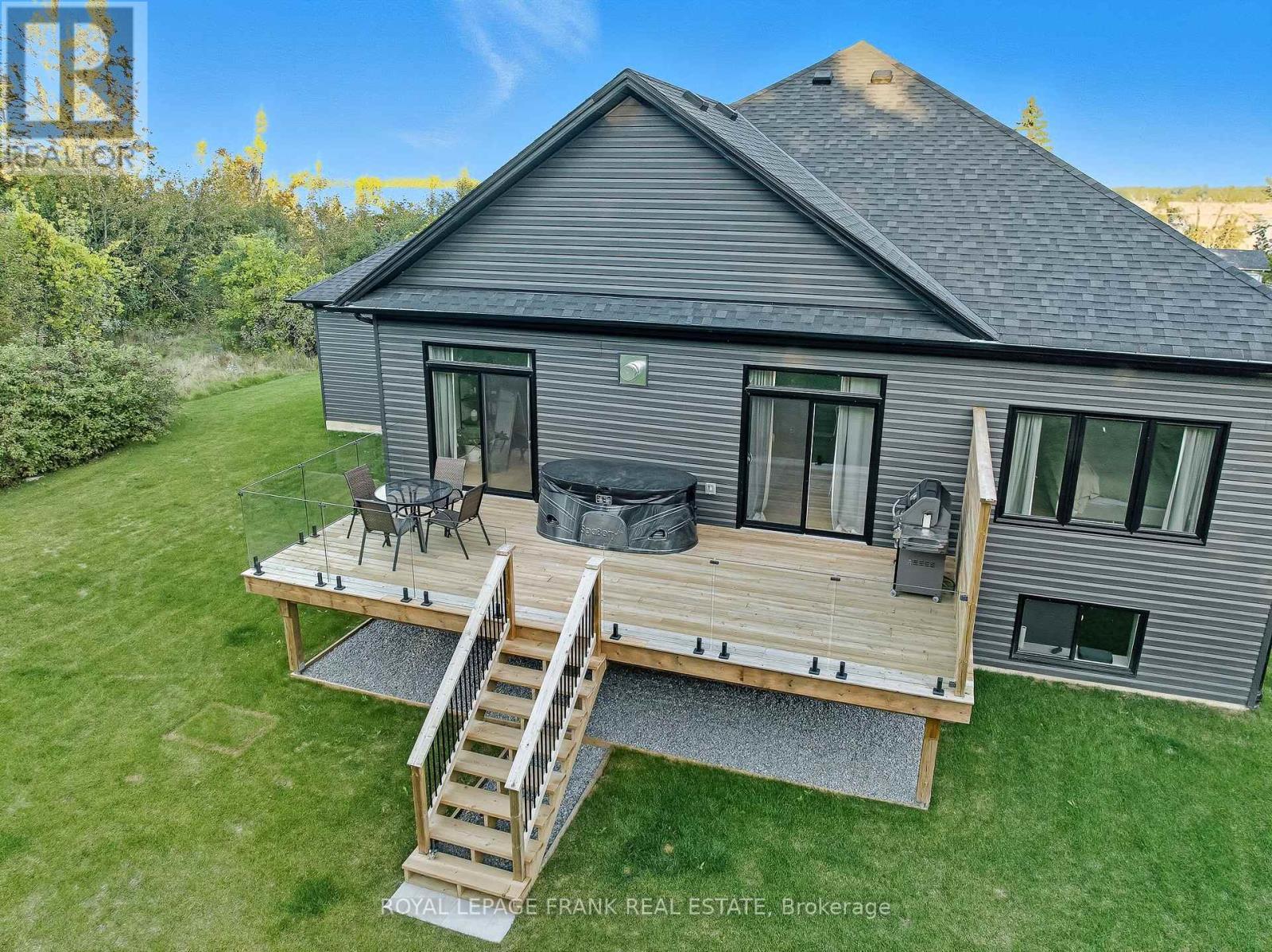 












362 CARNEGIE BEACH ROAD

,
Scugog (Port Perry),




Ontario
L9L1B6

