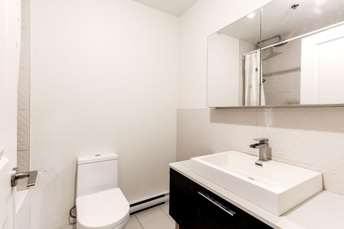 









5150


Rue Buchan

, 3705,
Montréal (Côte-des-Neiges/Notre-Dame-de-Grâce),




QC
H4P0A9

