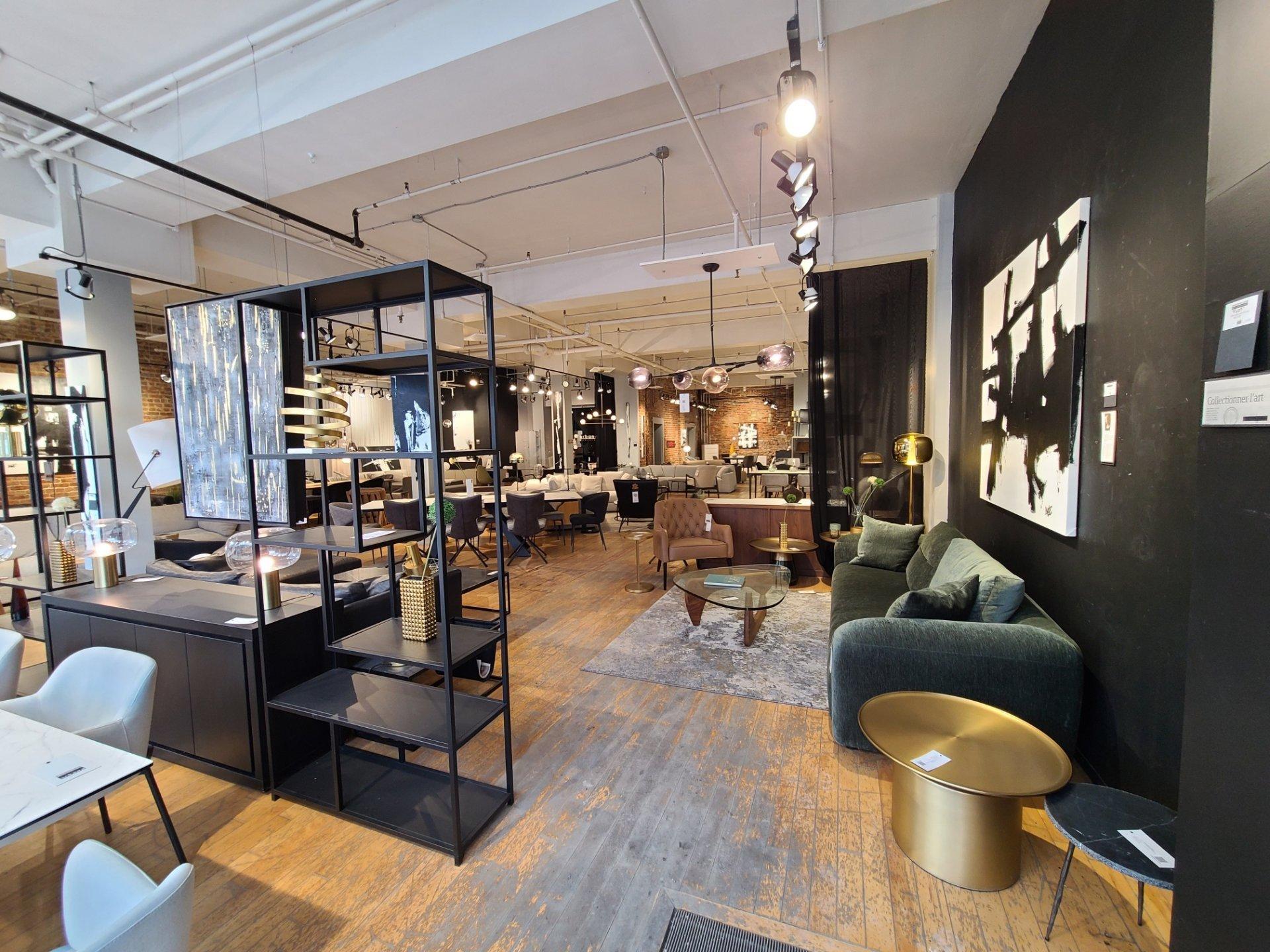 









4158


Boul. St-Laurent

,
Montréal (Le Plateau-Mont-Royal),




QC
H2W1Y8

