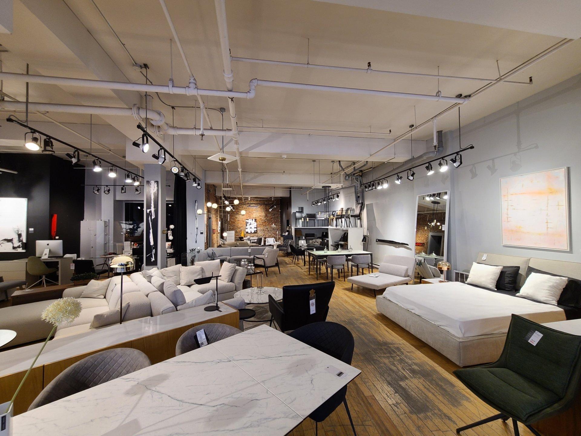 









4158


Boul. St-Laurent

,
Montréal (Le Plateau-Mont-Royal),




QC
H2W1Y8

