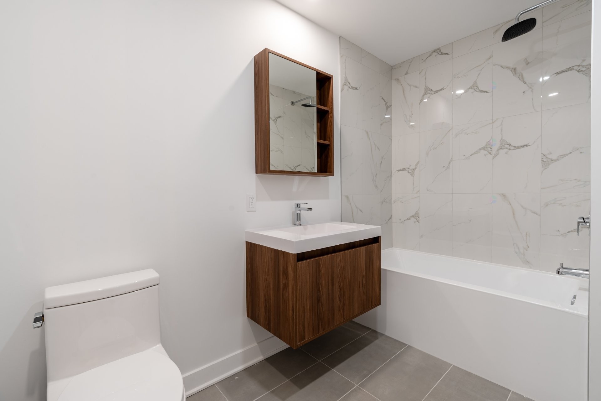 









7070


Boul. Newman

, 1008,
Montréal (LaSalle),




QC
H8N0K1

