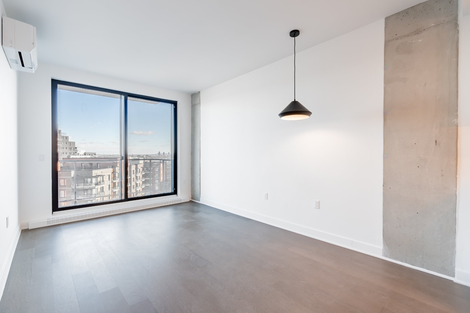 









7070


Boul. Newman

, 1008,
Montréal (LaSalle),




QC
H8N0K1

