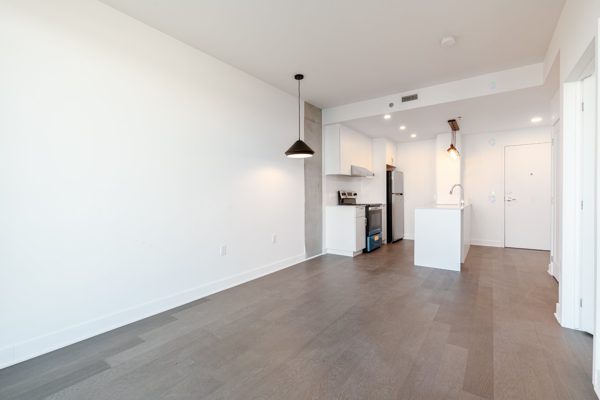 









7070


Boul. Newman

, 1008,
Montréal (LaSalle),




QC
H8N0K1

