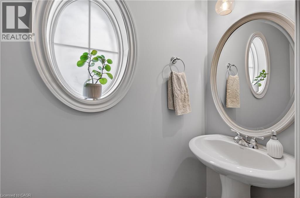 












60 MCGRATH Court

,
Dundas,




Ontario
L9H0A5

