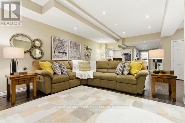 












879 KERR STREET W

,
Cobourg,




Ontario
K9A0J5

