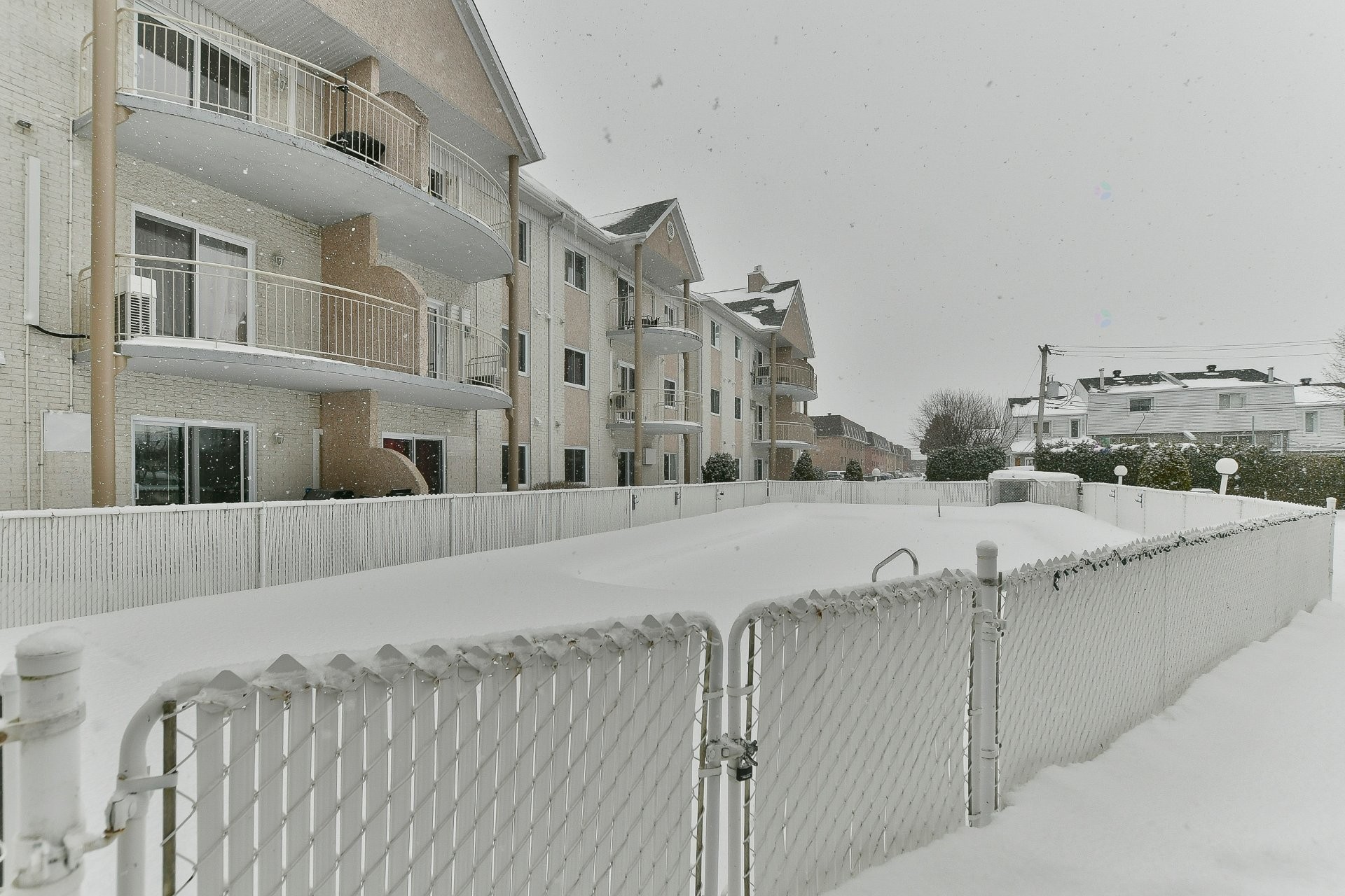 









569


Boul. Iberville

, 102,
Repentigny (Repentigny),




QC
J6A2C2

