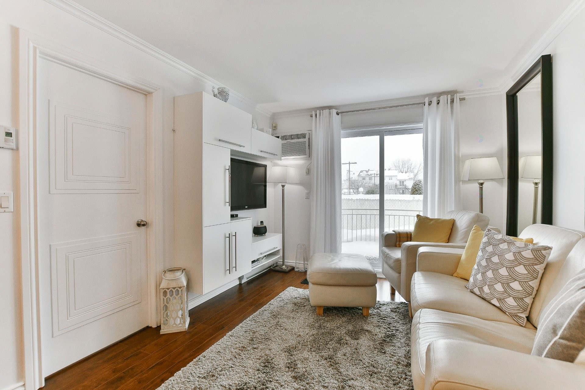 









569


Boul. Iberville

, 102,
Repentigny (Repentigny),




QC
J6A2C2

