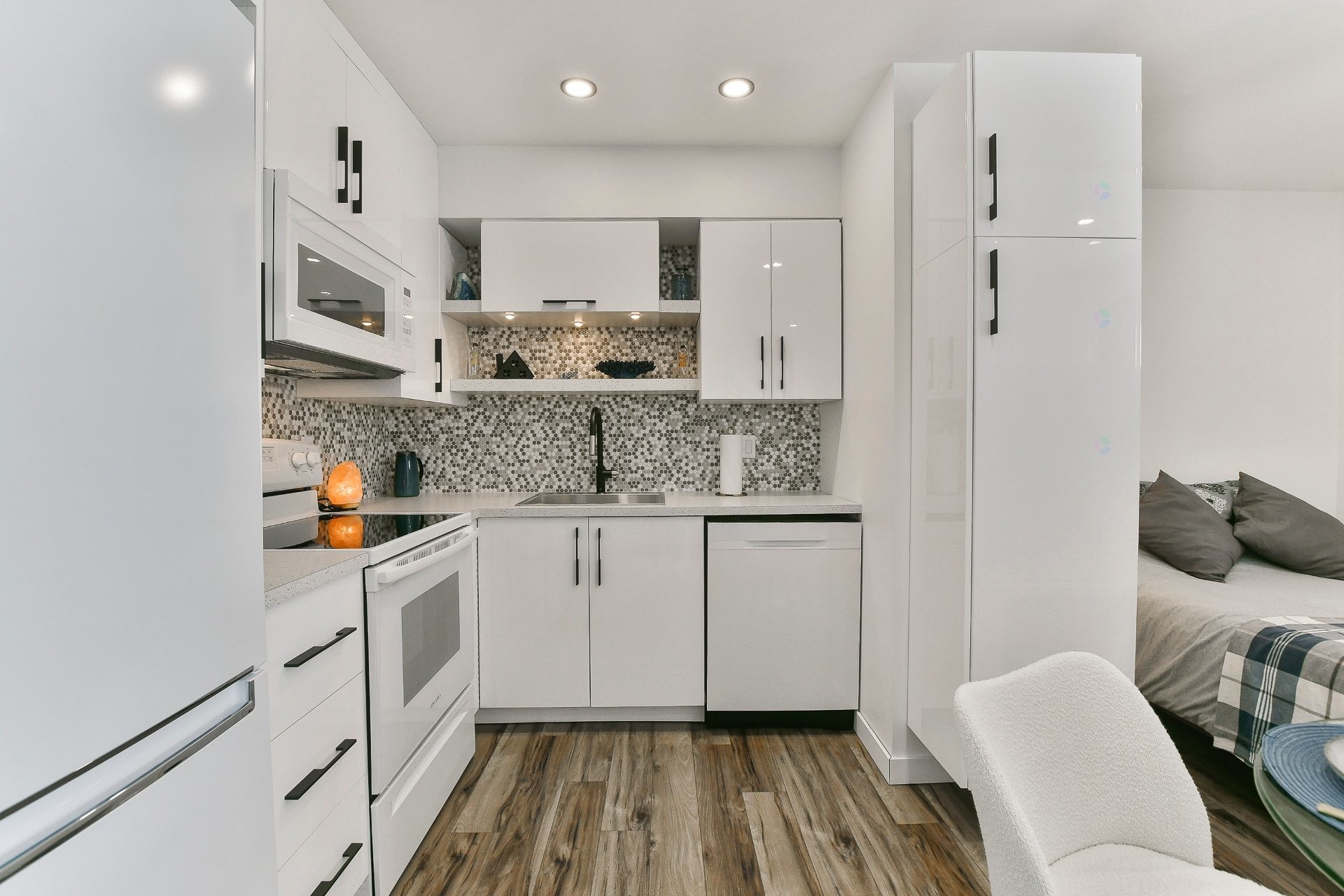 









691


Rue Notre-Dame

, 214,
Saint-Sulpice,




QC
J5W3W9

