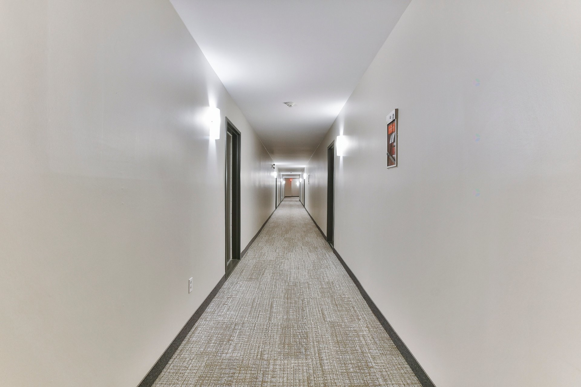 









691


Rue Notre-Dame

, 214,
Saint-Sulpice,




QC
J5W3W9

