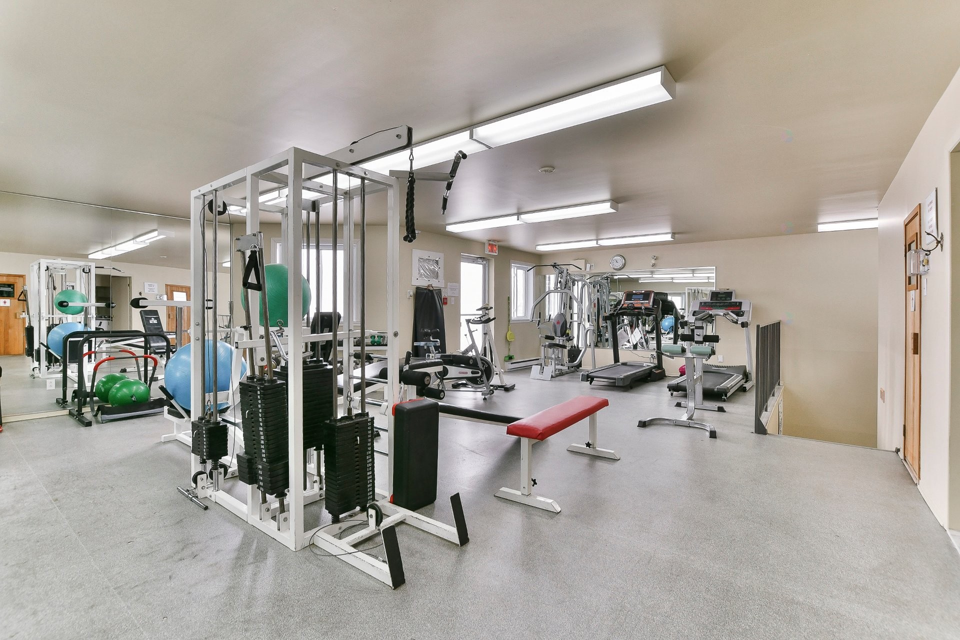 









691


Rue Notre-Dame

, 214,
Saint-Sulpice,




QC
J5W3W9

