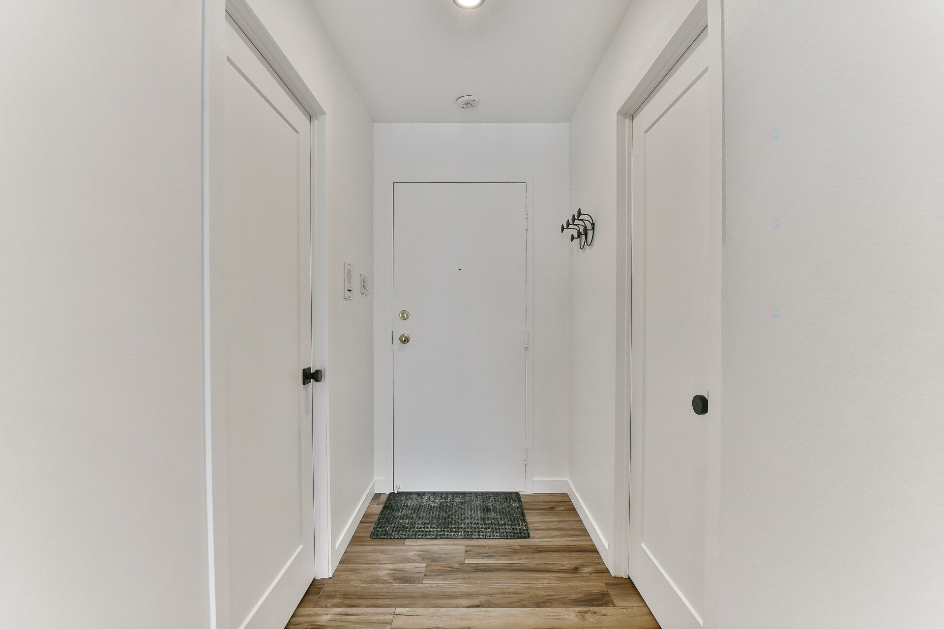 









691


Rue Notre-Dame

, 214,
Saint-Sulpice,




QC
J5W3W9

