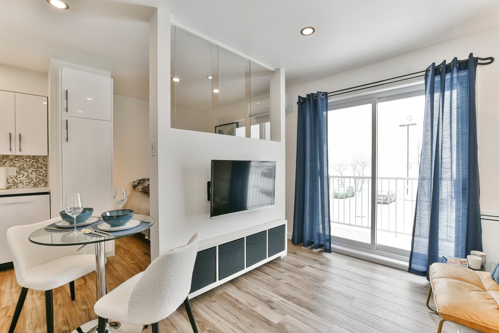 









691


Rue Notre-Dame

, 214,
Saint-Sulpice,




QC
J5W3W9

