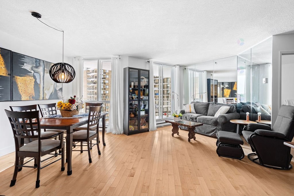 









4480


Prom. Paton

, 704,
Laval (Chomedey),




QC
H7W5E1

