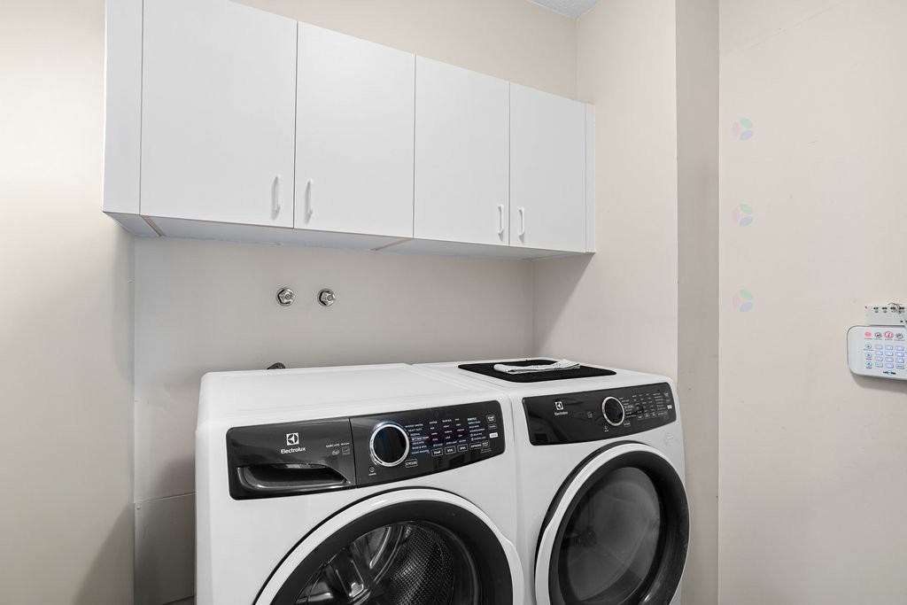 









4480


Prom. Paton

, 704,
Laval (Chomedey),




QC
H7W5E1

