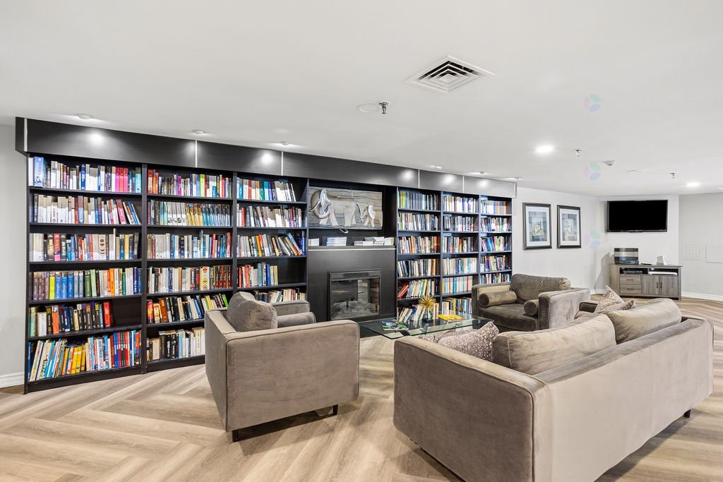 









4480


Prom. Paton

, 704,
Laval (Chomedey),




QC
H7W5E1

