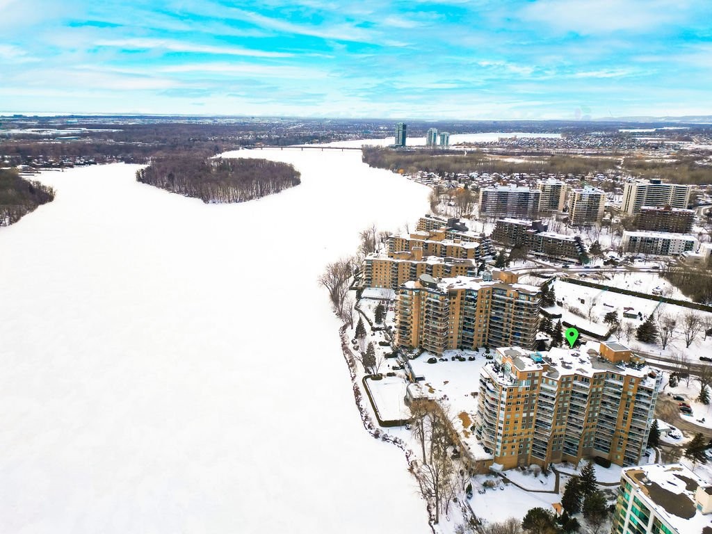 









4480


Prom. Paton

, 704,
Laval (Chomedey),




QC
H7W5E1

