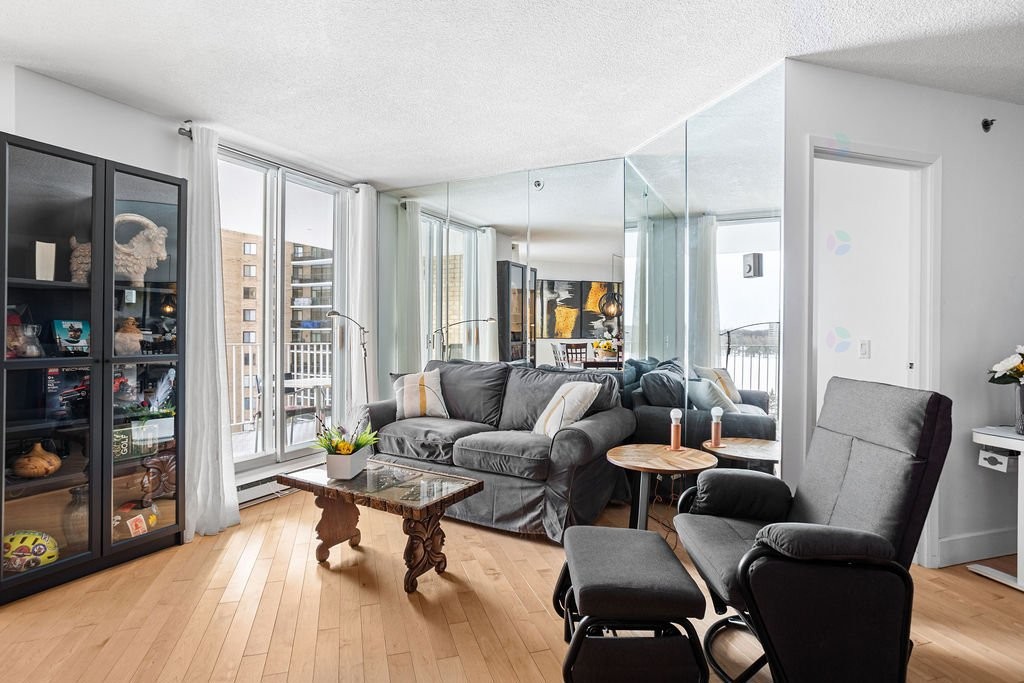 









4480


Prom. Paton

, 704,
Laval (Chomedey),




QC
H7W5E1

