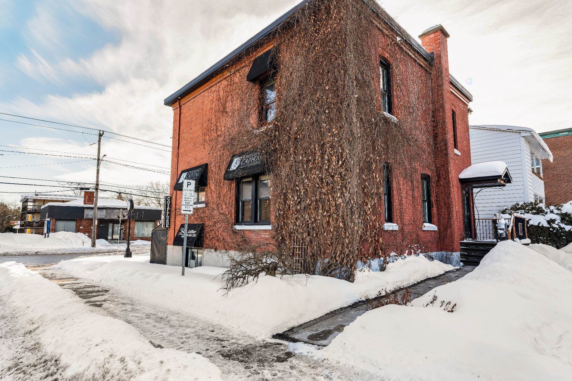 









531


Rue du Conseil

,
Sherbrooke (Fleurimont),




QC
J1G1J9

