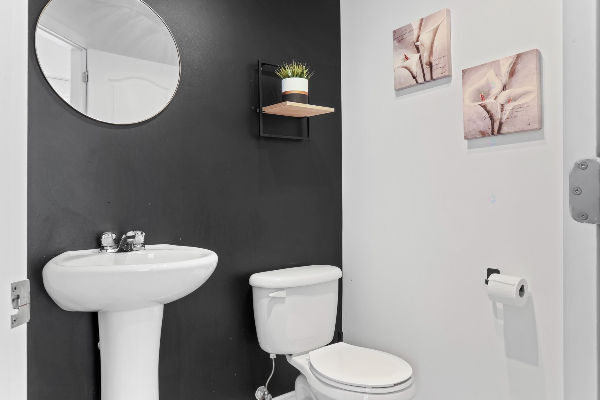 









55


Rue des Tilleuls

,
Sainte-Martine,




QC
J0S1V0

