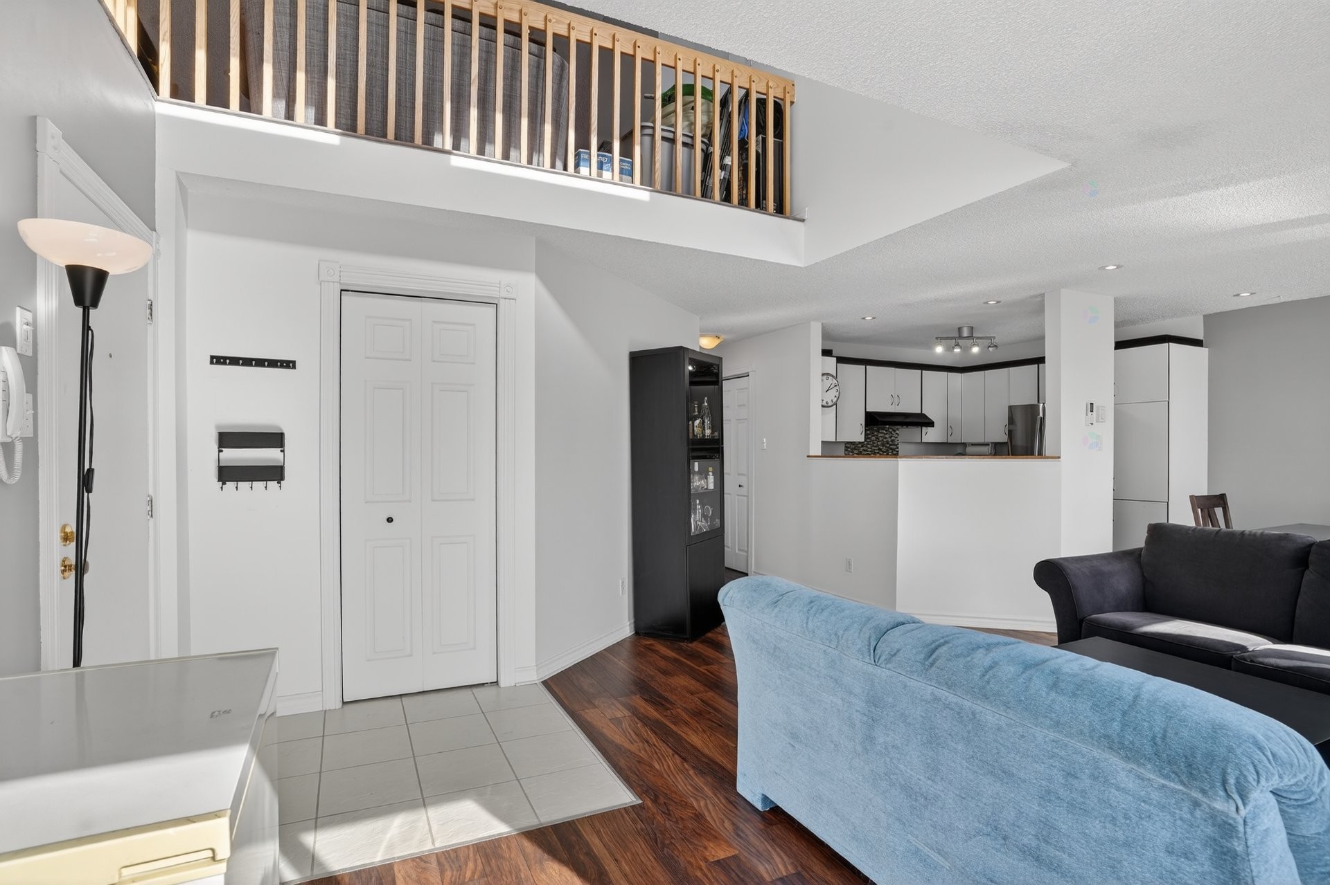 









16


Av. Papineau

, 8,
Candiac,




QC
J5R5S8

