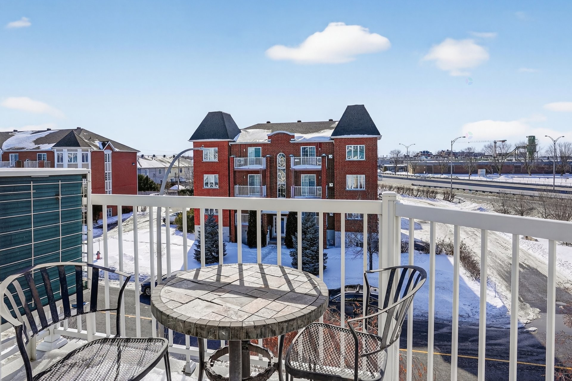 









16


Av. Papineau

, 8,
Candiac,




QC
J5R5S8

