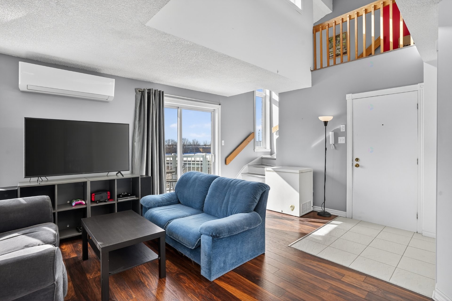









16


Av. Papineau

, 8,
Candiac,




QC
J5R5S8

