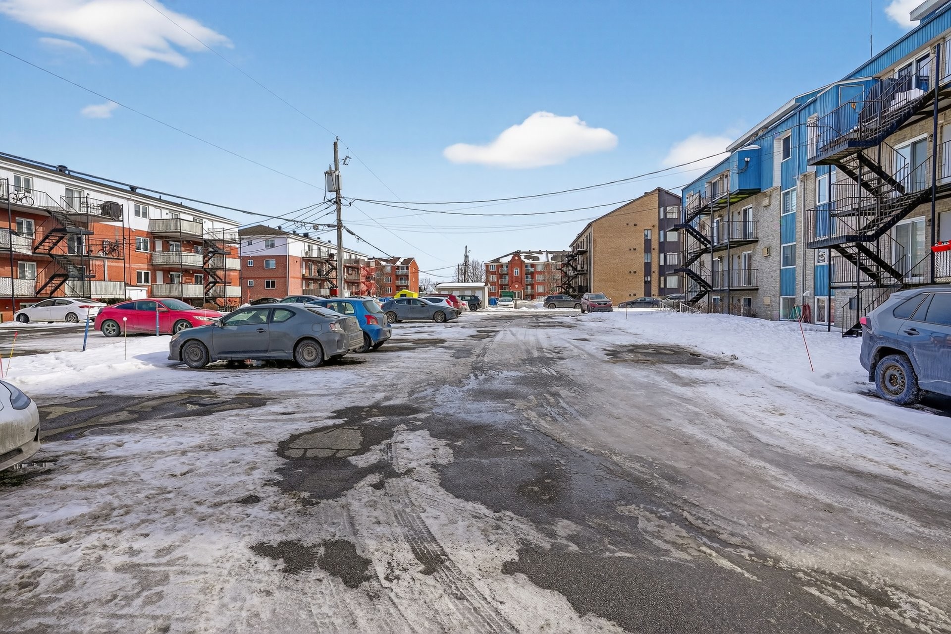 









16


Av. Papineau

, 8,
Candiac,




QC
J5R5S8

