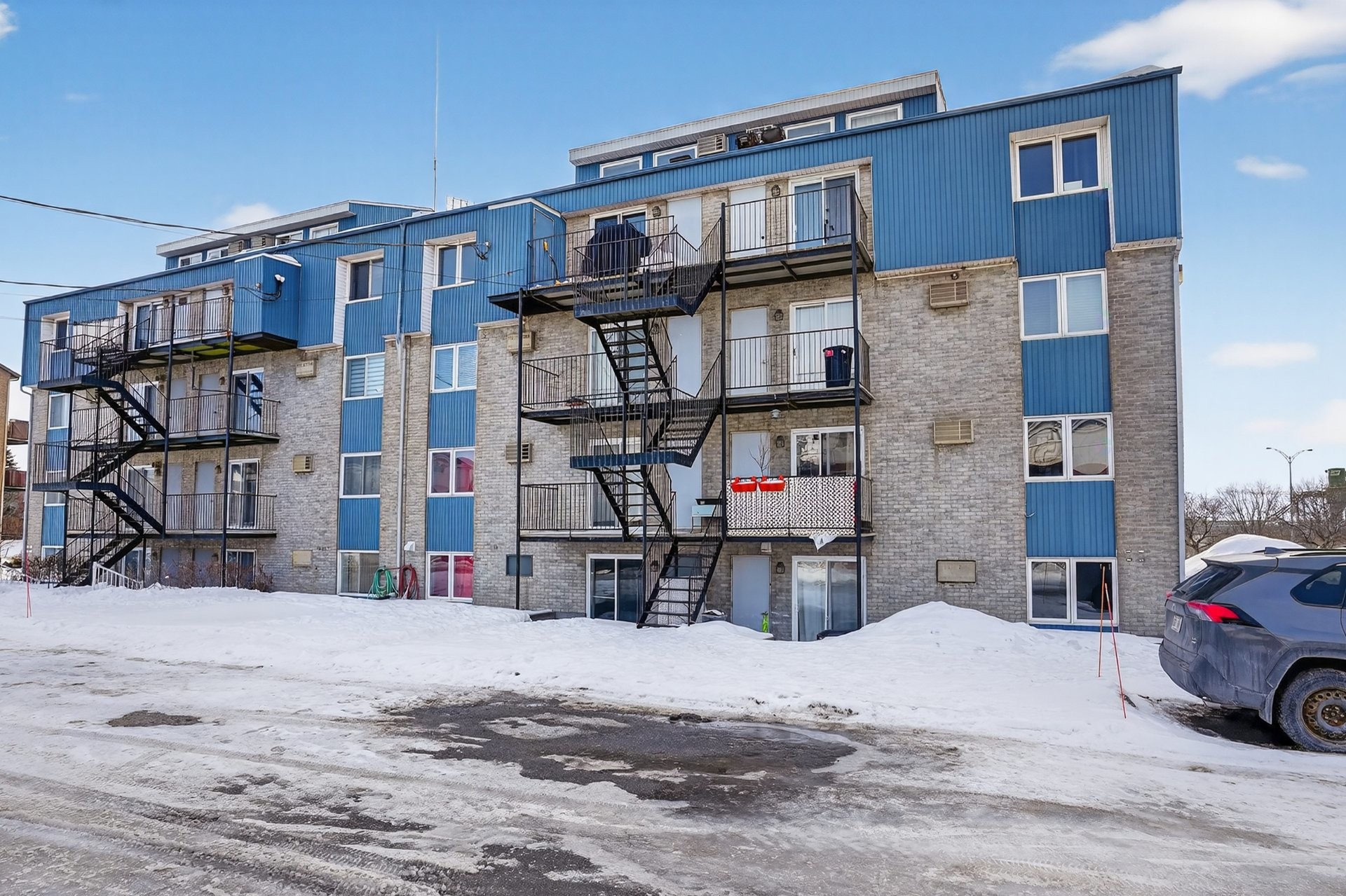 









16


Av. Papineau

, 8,
Candiac,




QC
J5R5S8

