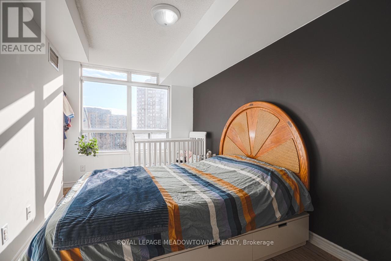 












927 - 3888 DUKE OF YORK BOULEVARD

,
Mississauga,




Ontario
L5B4P5

