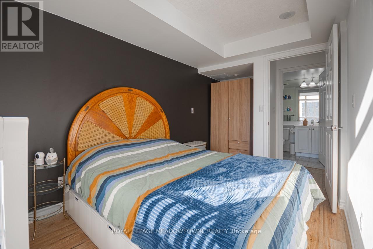 












927 - 3888 DUKE OF YORK BOULEVARD

,
Mississauga,




Ontario
L5B4P5

