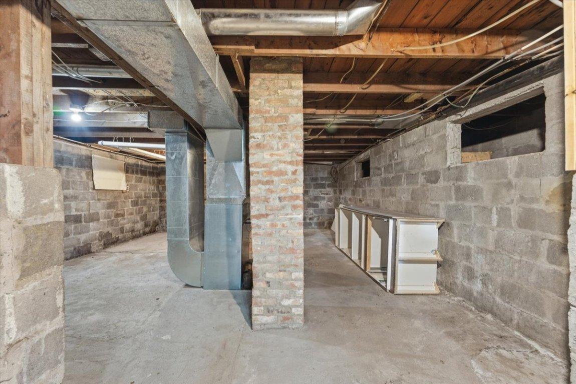 









5783


Tuktakamin

Road,
Falkland,




BC
V0E 1W0

