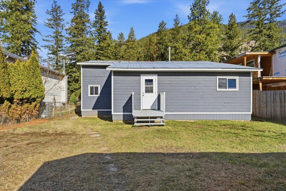 









5783


Tuktakamin

Road,
Falkland,




BC
V0E 1W0

