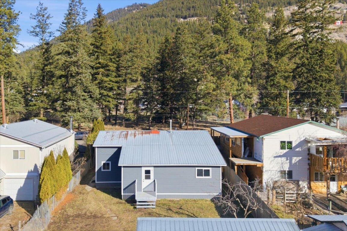 









5783


Tuktakamin

Road,
Falkland,




BC
V0E 1W0

