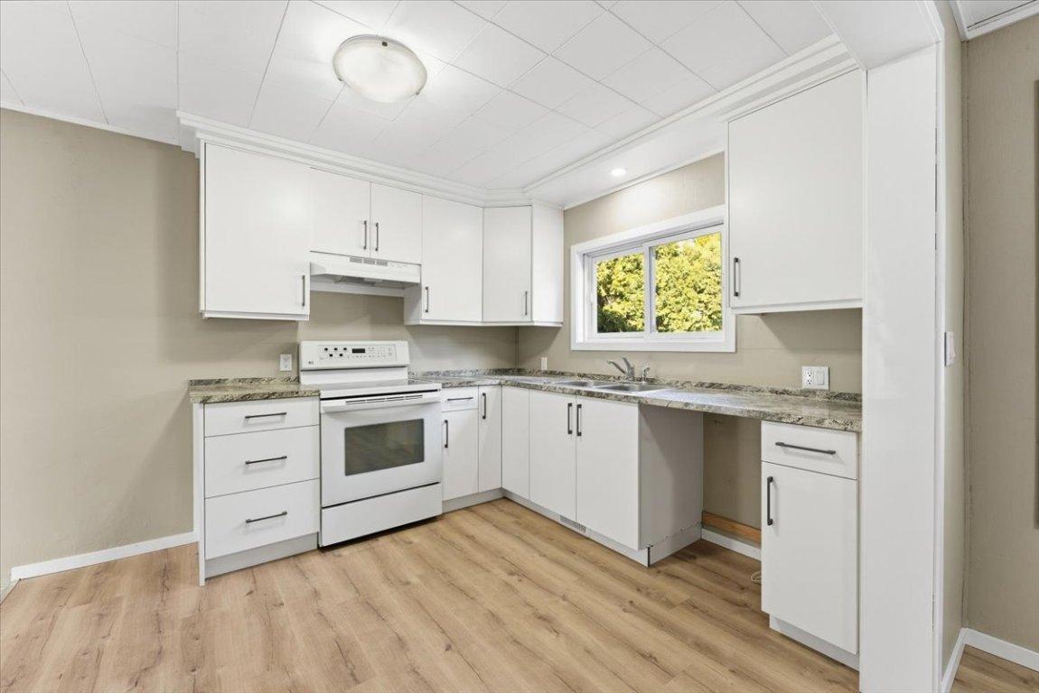 









5783


Tuktakamin

Road,
Falkland,




BC
V0E 1W0

